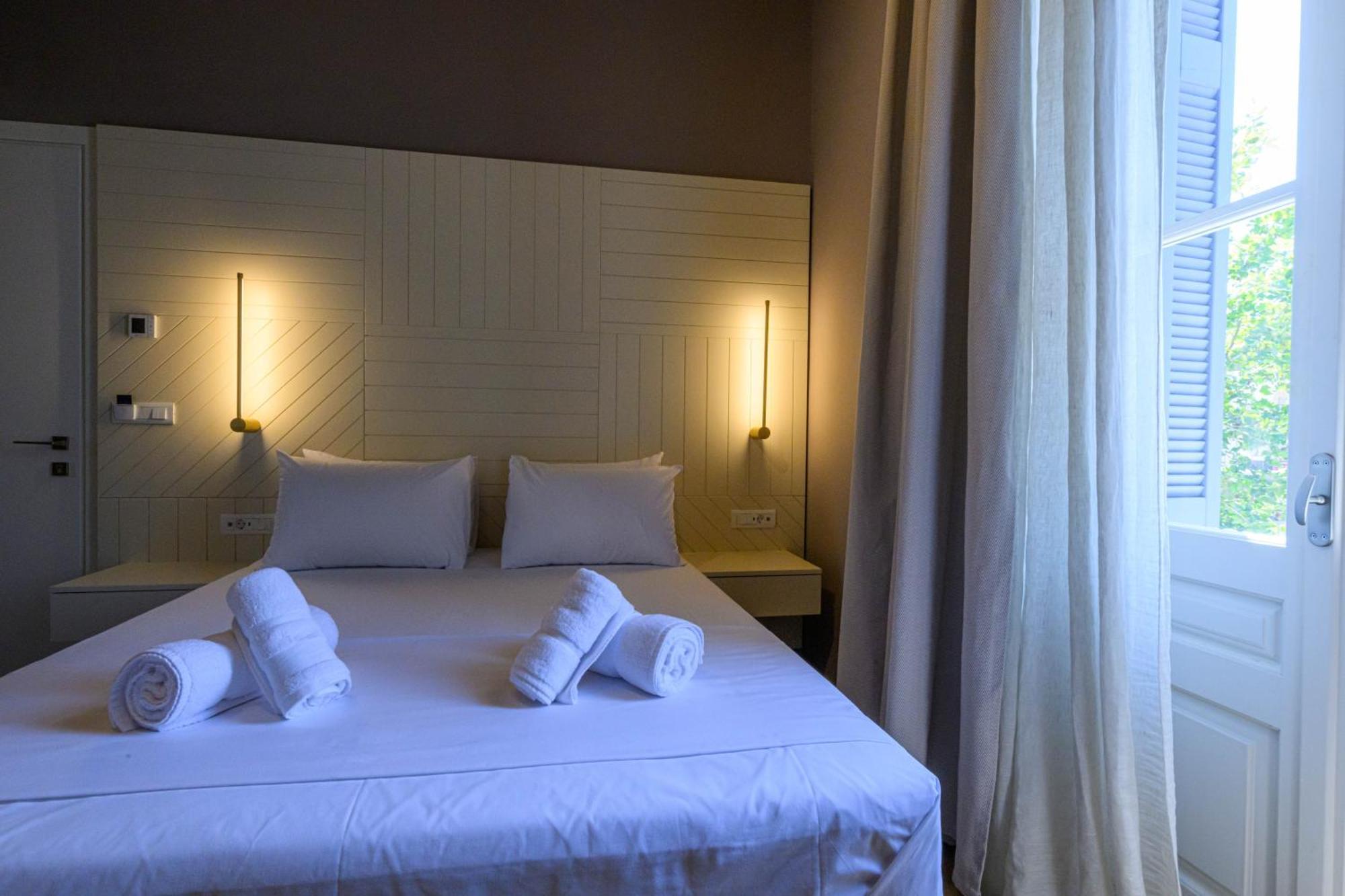 Blueblood - The Rooms Kalamata Exterior foto